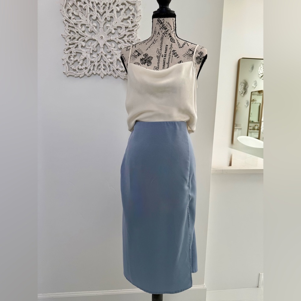 Express camisole BUNDLE with sparkle back chain and She + Sky Midi Skirt. ✨